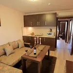 Гостевой дом Old House In Kapana Area 3*