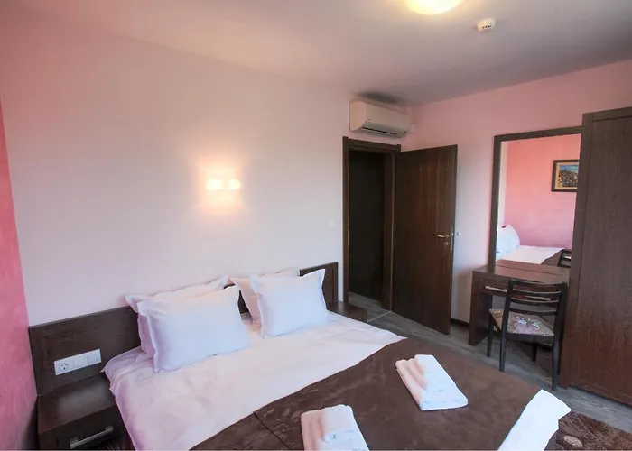 Maison d'hôtes Old House In Kapana Area