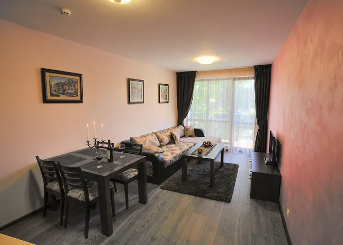 Πανσιόν Old House In Kapana Area 3*